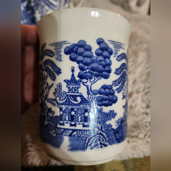 Vintage Blue Willow English Ironside Table made in England coffee/tea mugs - Picture 2 of 5